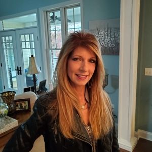 Meet your Posher, Diane